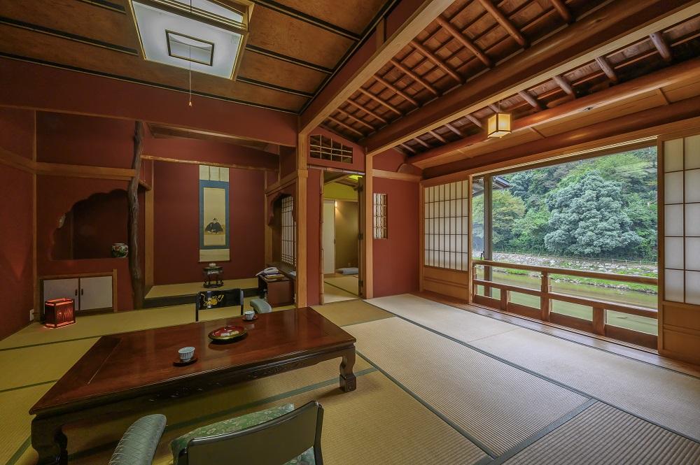 【国登録有形文化財　旅館大橋】平休日1泊2食付 ペア宿泊券《温泉内呂付準特別室和室》｜温泉 観光 旅行 ホテル 旅館 クーポン チケット 予約 返礼品 支援 納税 宿泊券 旅行券 宿泊 トラベルクーポン トラベル 鳥取県 三朝町