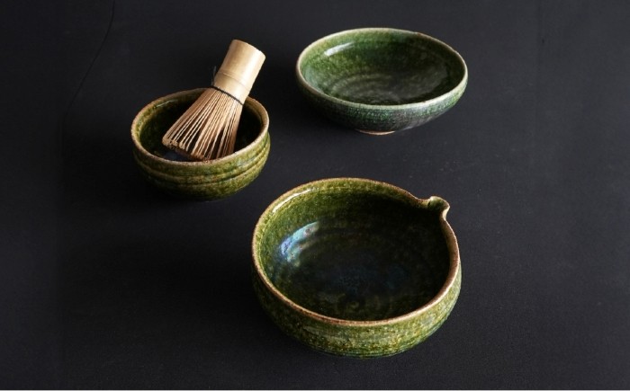 【美濃焼】SALIU×南窯 手挽き抹茶碗（翠葉）【株式会社ロロ】 [MBZ073]