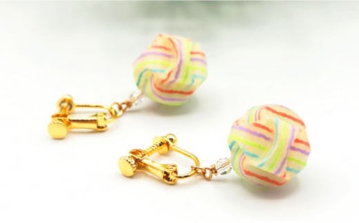 ピアス イヤリング (E)vd02-004 Balle 縞 カラフル イヤリング 美濃和紙 アクセサリー レジン ガラスビーズ 真鍮 両耳用 手作り プレゼント 耳飾り かわいい おしゃれ ギフト おすすめ 人気 レディース 和雑貨 和装 着物 浴衣 軽い 揺れる 花 フラワーモチーフ 鈴蘭 すずらん ホワイト 白 上品 繊細 誕生日 記念日 母の日 岐阜市/家田紙工 [ANCA032]