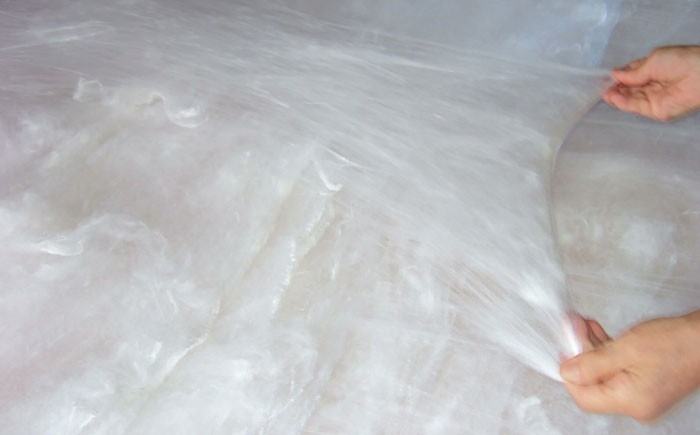 掛け布団 近江手引真綿布団 1.5kg シングル【青色】 滋賀県長浜市/小野商店 [AQBN004] 掛け布団 近江手引 真綿布団 シルク 掛布団 寝具 シングル 掛け 布団 真綿 ふとん 掛け布団 ふるさと納税 シングル あったか 冬用 夏用 オールシーズン 保温性 通気性 高品質 日本製 キルト 人気 ギフト 贈答 プレゼント