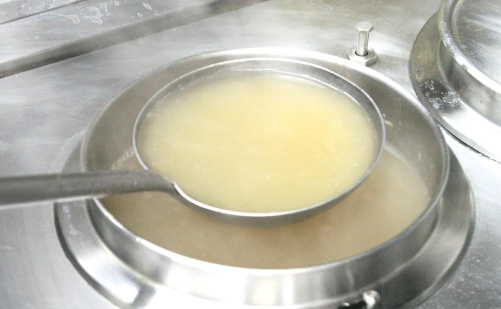 てびちそば（4食）生麺タイプ 特製スープ付き｜沖縄そば【宮良そば】そば 蕎麦 てびち てぃびち　沖縄そば　豚足 豚 豚肉 麺類 麺 軟骨 ご当地グルメ グルメ ギフト 人気 沖縄 沖縄県 浦添市