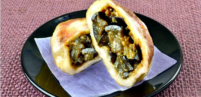 信州塩尻おやきセット 14個セット（旬菜花）| おやき セット ぎゅっと 詰め込み 野沢菜 きんぴらごぼう 大葉なす つぶあん 甘酢山賊 辛いなす セット 各務製粉 長野県 塩尻市