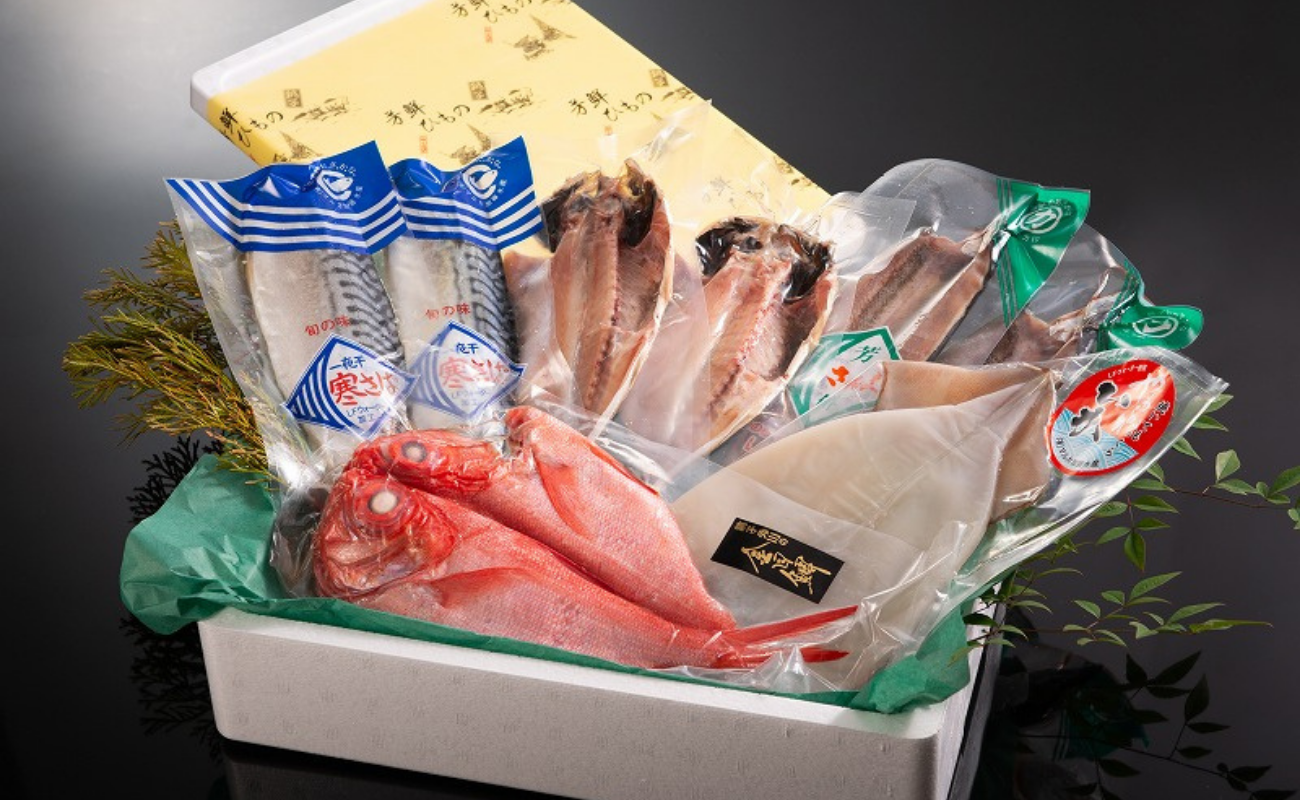 マルカ印 君ヶ浜セット 釣り金目開き さんま開き さば干物 あじ開き 一夜干しいか 干物セット 干物詰め合わせ 詰合せ 干物詰合せ 個包装 贈り物 ギフト プレゼント 贈答 冷凍 冷凍干物