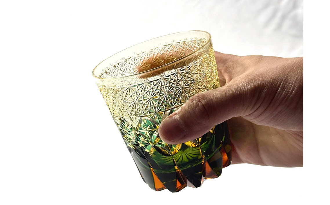 伝統工芸士作・江戸切子 / ロックグラス グラス 酒器 杯 盃 さかずき きりこ キリコ 工芸品 伝統工芸 伝統的 ガラス工芸 硝子 埼玉県 No.294