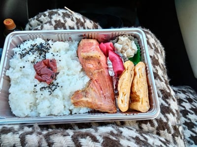訳あり】北洋天然紅鮭カマ 1kg×2袋 形不揃い ふるさと納税 鮭 訳あり】北洋天然紅鮭カマ 1kg×2袋 形不揃い ふるさと納税 鮭