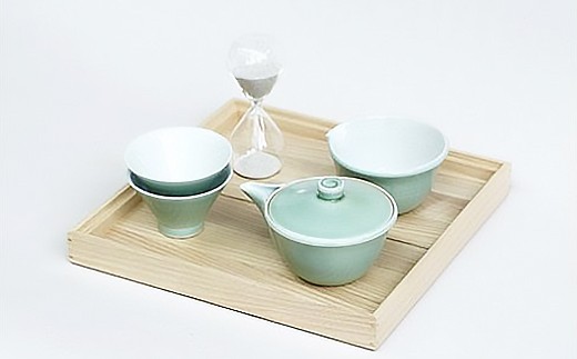 朝日窯工房作 しぼり出し青磁茶盆セット