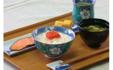 【伊万里焼】彩り唐花飯碗 茶碗（１個） H306 218277 - 佐賀県伊万里市