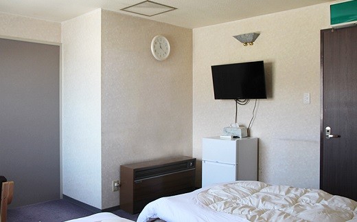 ファミリールーム1室(テレビ/Wi-Fi/冷蔵庫/電子レンジ付き)