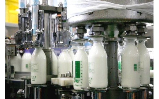 濃厚なひるがの牛乳は、低温殺菌処理のみを施されているので、自然なおいしさです。
