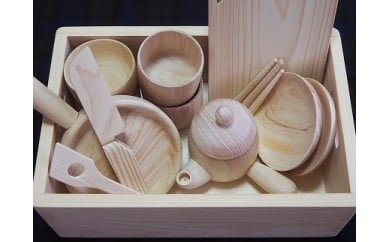 もくもくキッチン(キッチン台付き子供用木製ままごとセット/宮崎県産材