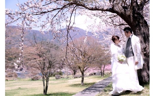 洋装ロケーションフォト 富士の麓で思い出のフォトウェディング 山梨県富士吉田市 ふるさと納税 ふるさとチョイス