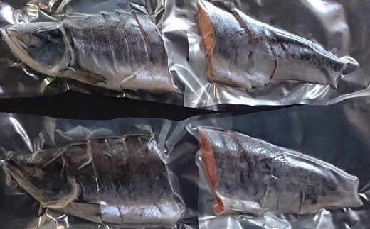 【注意】半身切身2枚はそれぞれ違う個体のため、大きさや皮目の色の違い、また左右がそれぞれ同じ場合があります。