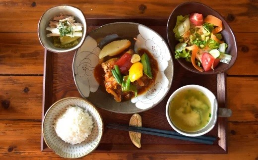 851 1 陶芸体験とカフェランチ ２名様 鹿児島県鹿屋市 ふるさと納税 ふるさとチョイス