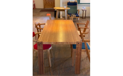 山上木工 カラマツ合板テーブル /000-29112-a01H - 北海道津別町 