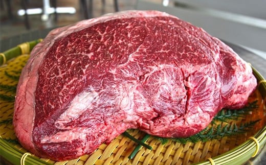 嘉穂牛 【 モモ肉 一本】 数量限定 約8～10kg 牛肉 肉 赤身 241263 - 福岡県嘉麻市