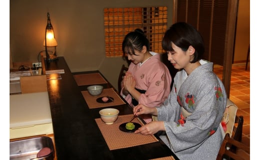 きもの体験と和菓子