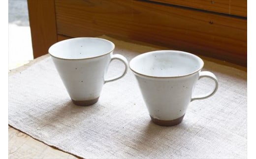 白マット コーヒーカップセット 唐津の焼物 食器 贈り物 「2023年 令和5年」
