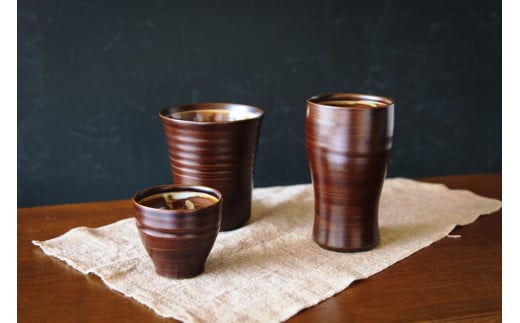 ぐい呑み(左)・焼酎カップ(中央)・ビアカップ(右)
