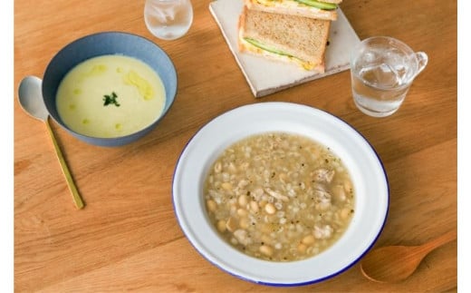【豆と押麦の満腹スープ】これ一杯で満足感を味わえるヘルシーなスープ