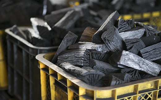 北海道の楢（ナラ）材木炭　15kg 247489 - 北海道厚真町