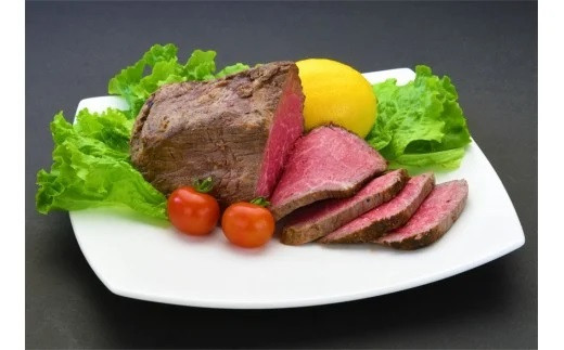 柔らかくて細やかな霜降りのお肉を使用したローストビーフは、クリスマスやお盆で大人気の一品。