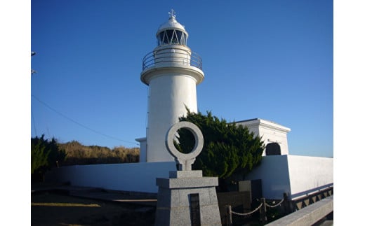 城ヶ島のシンボル、城ヶ島灯台です。