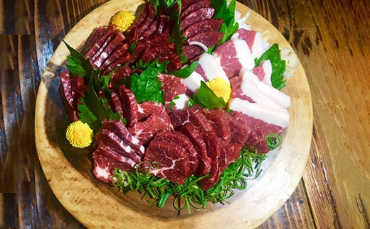 希少な完全熊本県産 厳選 上馬刺し セット 約 560g 醤油つき