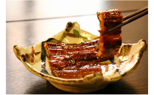 愛知三河産　うなぎ蒲焼　特大サイズ！！2尾セット♪　国産　（約350~380ｇ）　K118