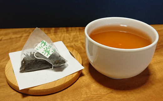 １杯分が、三角タイプのティーバッグに入っていて便利！急須の要らないお手軽タイプの本格ほうじ茶です。