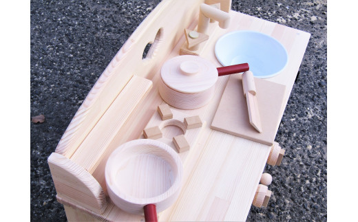 手作り木製ままごとキッチン・レンジ・鍋フライパン付 素材色