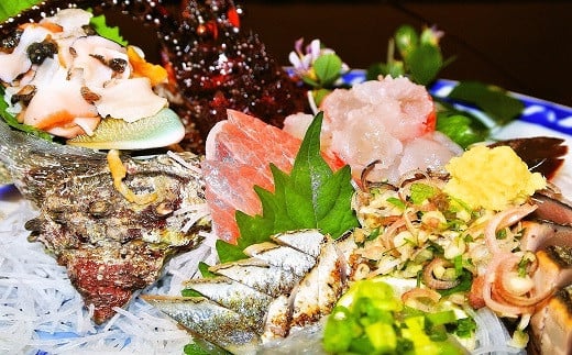 旬の素材を生かした海鮮料理！新鮮な魚介類をお楽しみください。