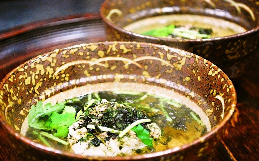田子の郷土料理「潮かつお」を使ったお茶漬けは絶品！かつおのお出汁を最後の一滴までご堪能ください。