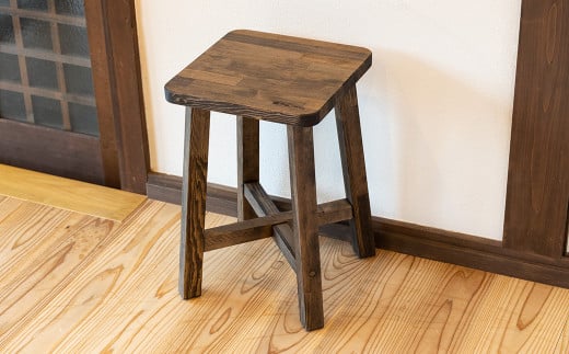 スツール 角型[ショコラ](高さ45㎝ 幅30㎝ 奥行30㎝)下呂市 木製 1点もの ナチュラル 椅子 イス オリジナル チェア シンプル