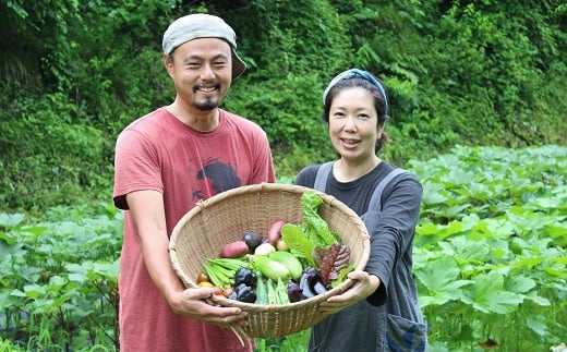 せせらぎ農園の岡田さん。「胸を張って、安心と言える」お野菜をお届けします。“旬”の味わいもお楽しみください。