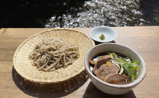 京丹波町の特産蕎麦「瑞穂そば」の素材の持ち味を最大限に生かした贅沢な逸品です。