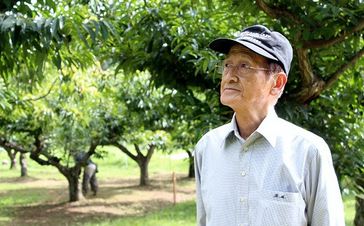 栗栽培を始めて50年になる室田隆一郎さん。室田さんの栗のファンも多く、京都の和菓子店からの引き合いもあります。