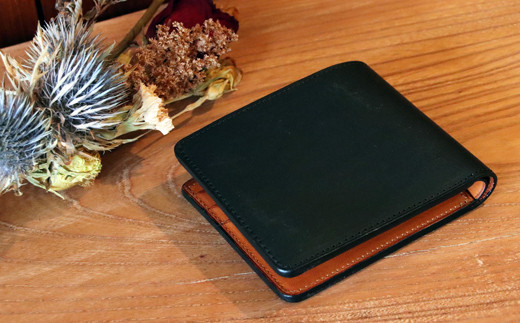 【DR06】本革製二つ折り財布＜カラー：黒・ワイン＞