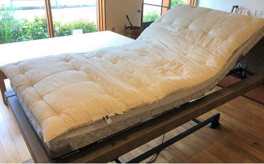 介護ベッドにプラスする手作り敷きふとん＋和晒しガーゼで作ったカバー（アイボリー）のセット 751293 - 大阪府柏原市