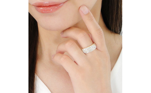 k18WG 大粒ダイヤモンドと　パヴェダイヤ デザインリング  指輪