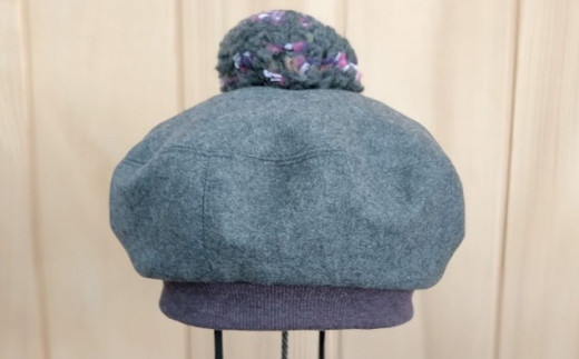 AO041[warmheart]子供用ボンボン付きベレー帽(マルベリーパープル) 53cm