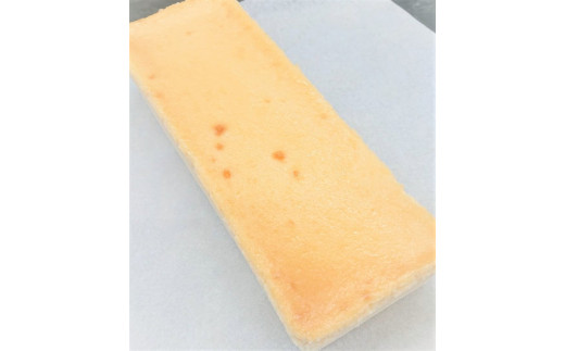 KBM-6-1　Sol soleの選べるケーキ2種セットB-A　チーズケーキ（プレーン）×キャラメルバナナ 293268 - 茨城県鹿嶋市