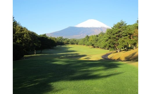 L28富士国際ゴルフ倶楽部ゴルフプレー利用券 ５枚 - 静岡県小山町