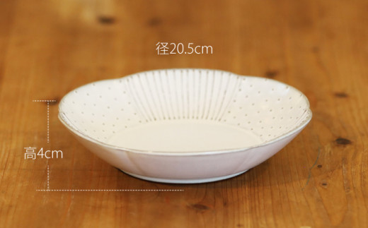 輪花皿大ホワイト肥前吉田焼器陶器お皿食器かわいいおしゃれNAT016