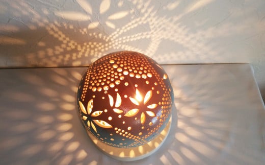 陶器のランプシェード『光の花』 手作り 陶器 ランプ 照明