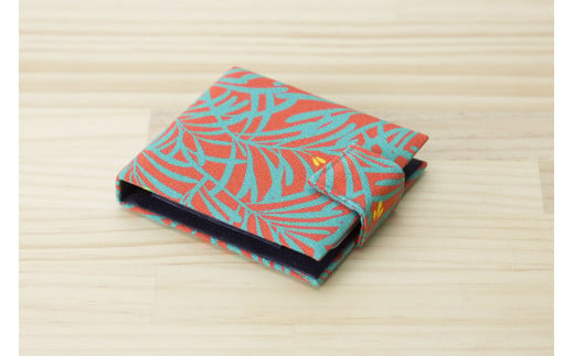 【浜ちりめん】 afumicoシルク製カードケース【ペンナータレッドPR】 1310661 - 滋賀県長浜市