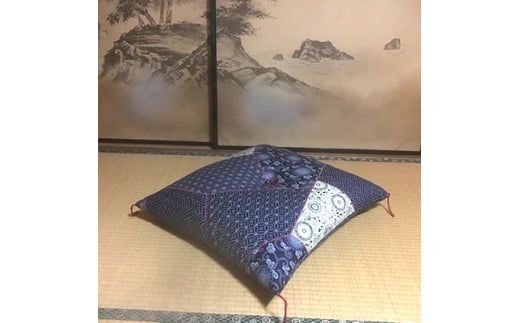 ＜技・熟練職人＞ 手作り座布団＜銘仙判＞55cmx59cm【1047692】