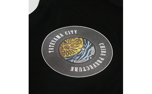 バックプリント館山市 マンホールトＴシャツ（黒） - 千葉県館山市