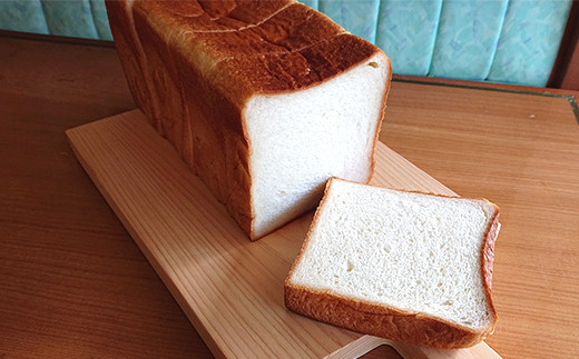 22-730．パンのピノキオ特製 ふんわり生食パン2斤セット - 高知県 ...