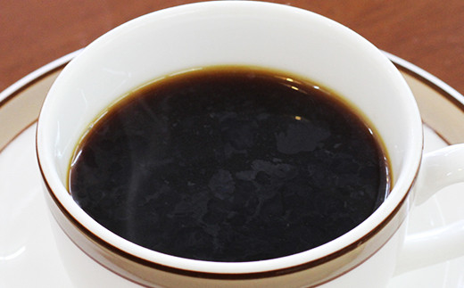 表面に浮かぶコーヒーオイルは香り成分が豊かな証拠！
