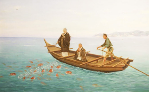 鎌倉時代から地域の人々は鯛を「日蓮聖人の化身」と神聖視し守り続けてきました。